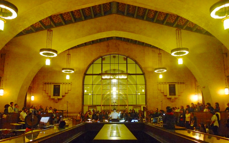 Illustration for article titled A Secret Opera Erupts Inside California's Biggest Train Depot